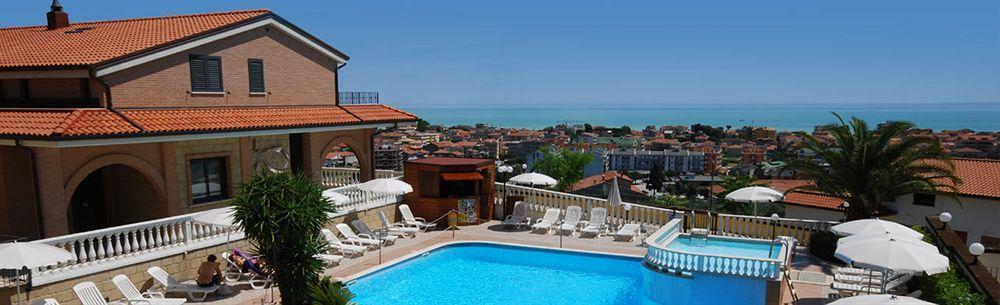 Residence Il Borgo Tortoreto Ngoại thất bức ảnh