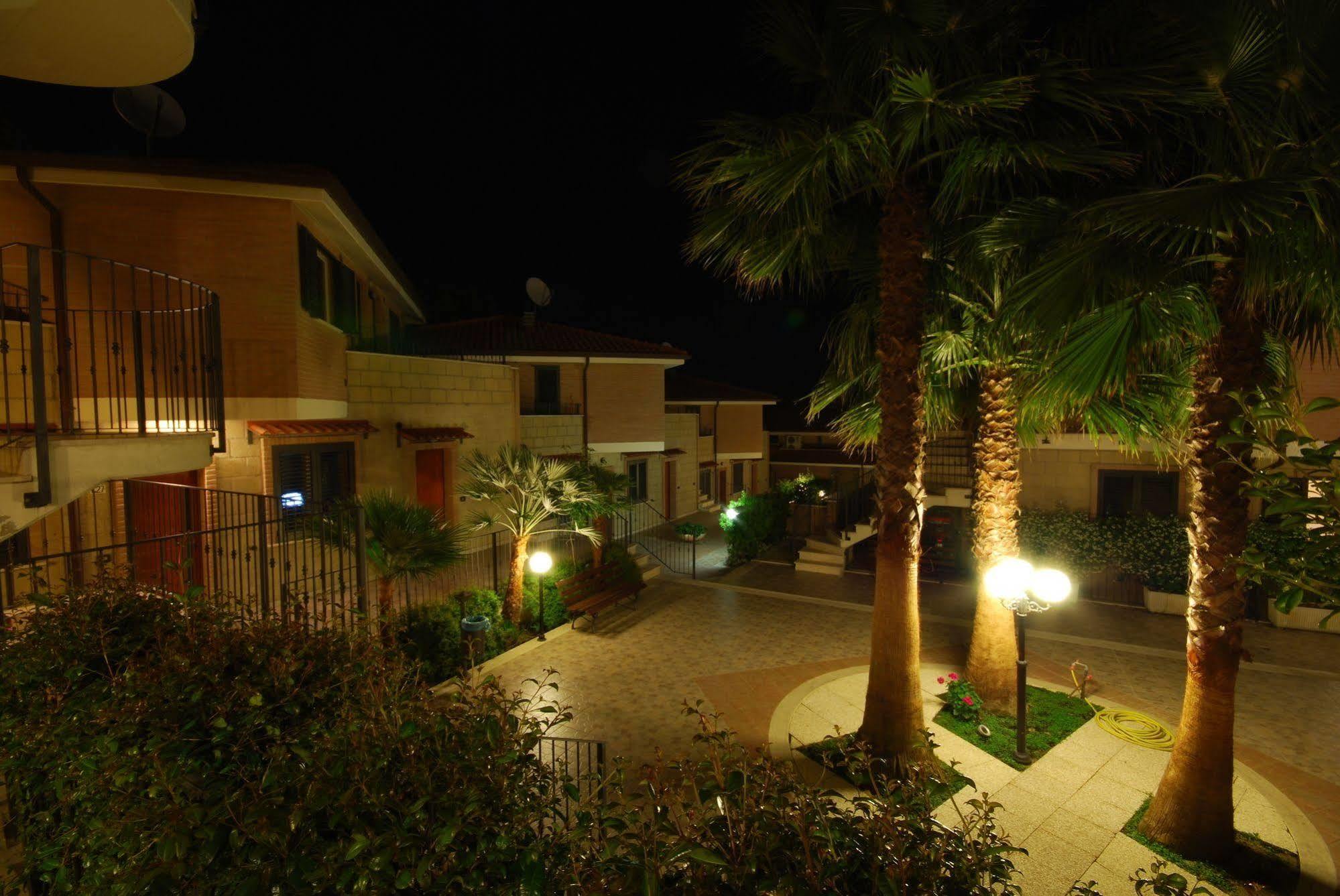 Residence Il Borgo Tortoreto Ngoại thất bức ảnh